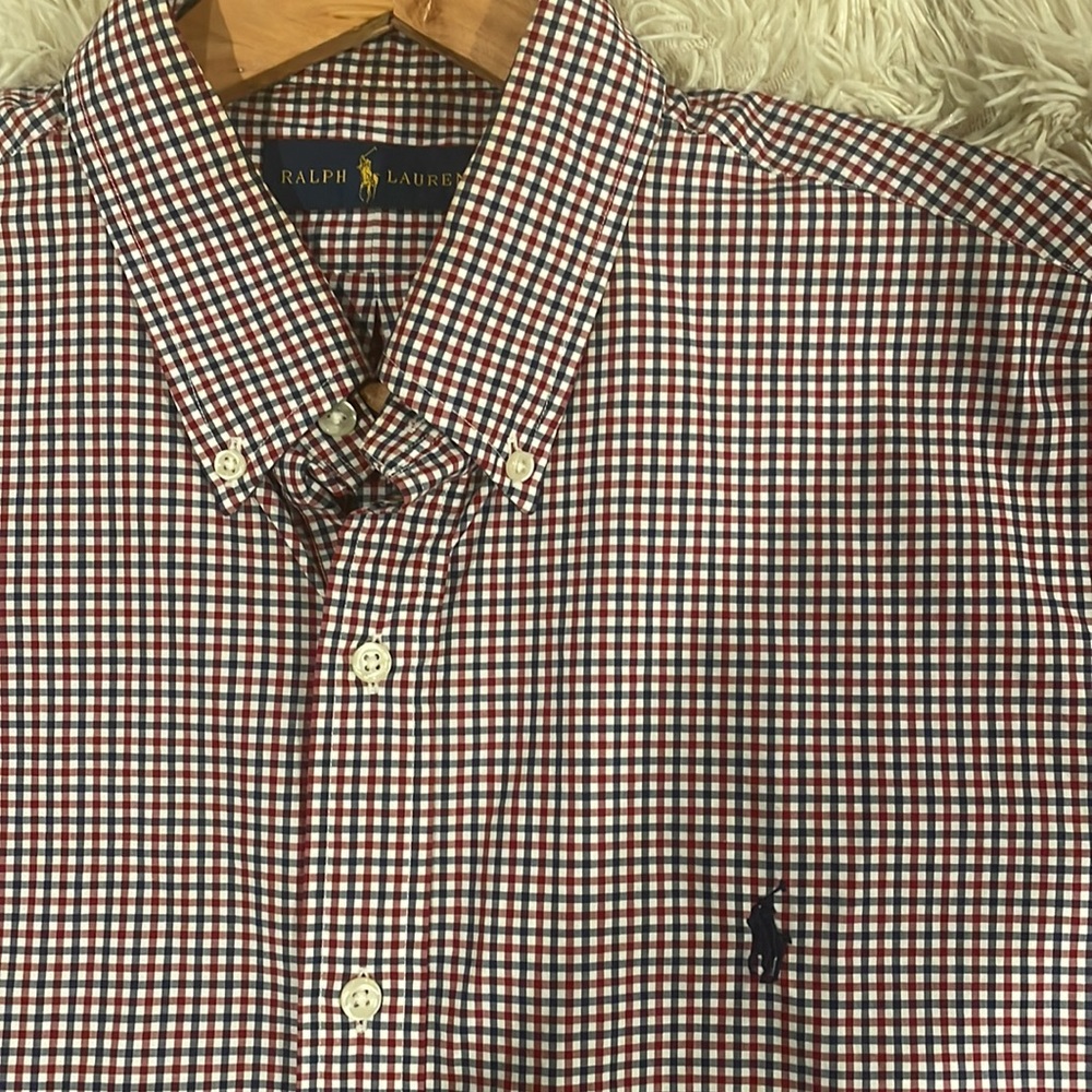 Mens Ralph Lauren long sleeve button-down. Large
